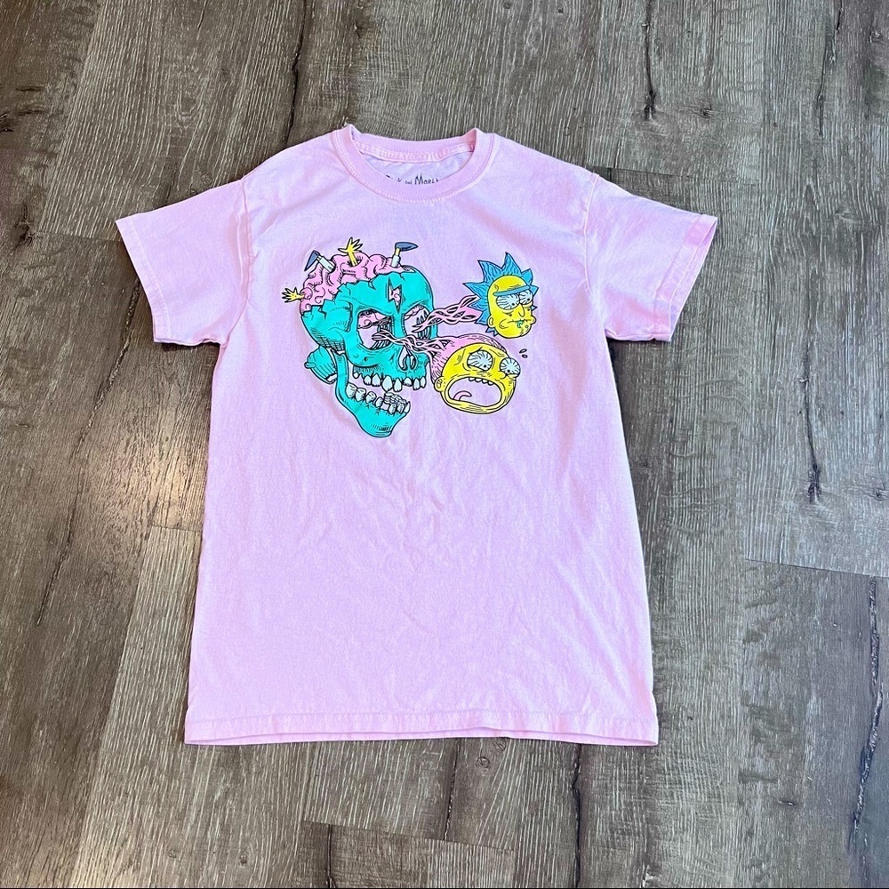 Rick and Morty Shirt Adult Sz Small Short Sleeve Tee Pink Skull Crew Adu…